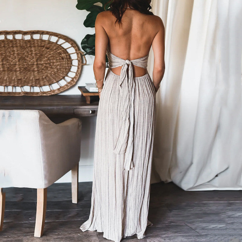 Élégance intemporelle avec la robe Capucine™ dos nu.